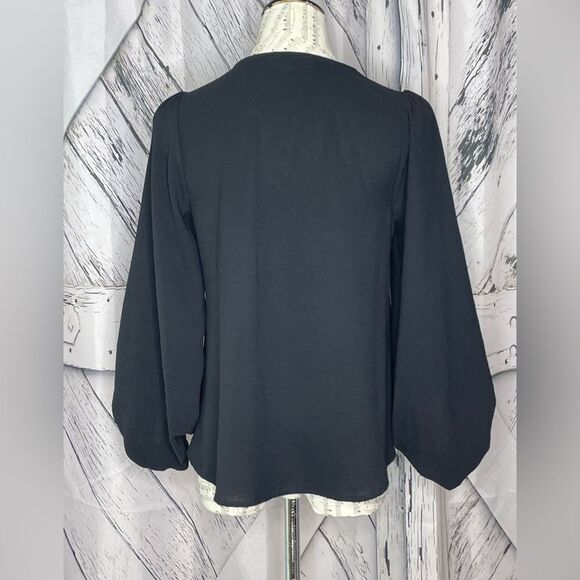 Altar’d State Flowy Balloon Sleeve Black Top Size XS - Picture 2 of 5